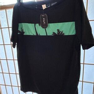 Stylish Black and Green Palm Print Tee